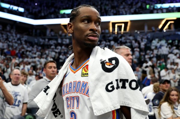 Compared to Qiao Zhan! Alexander's 30+5 assists at least 10 times in a single playoff game, the third man in NBA history