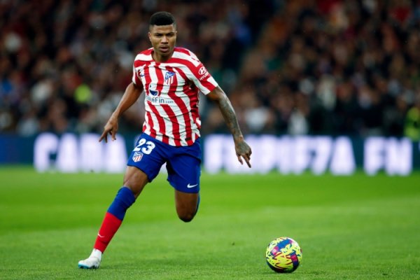 Mirror: Nottingham Forest & Crystal Palace competes for Atletico defender Renierdo, and many teams are paying attention to it