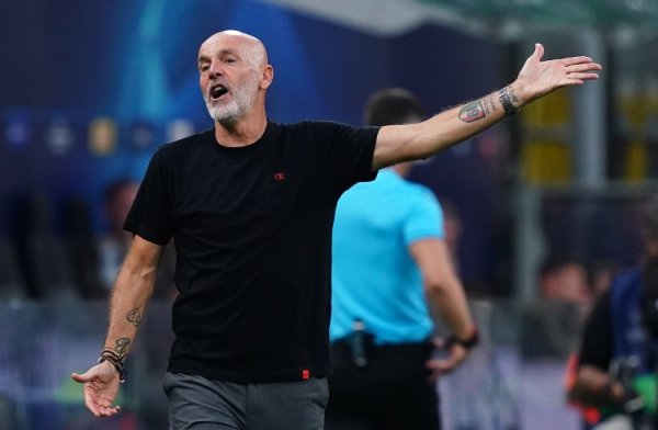 All market: After Ranieri withdraws from the competition, the Italian Football Association first chose Pioli as the head coach of the national team