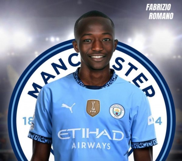 Reporter: Paris 18-year-old forward Sangare joined Manchester City as a free agent and signed for 5 years
