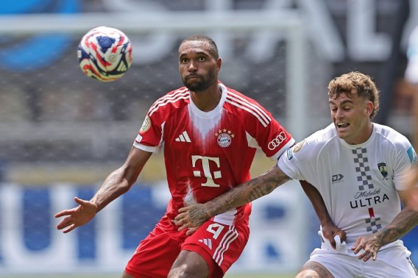 There is no barrier to communication on the field! Ta: I communicated with Yupa in French, we had a great chat