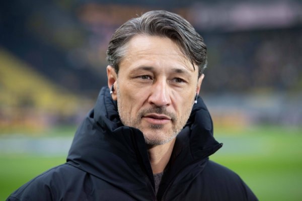 Annual salary of 3.5 million% 26 The first in the group to enter the top 16 of the Club World Cup! TA: Dortmund expects to renew his contract with coach Kovac