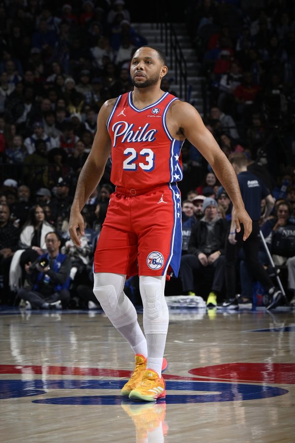 Shams: 36-year-old Eric Gordon refuses to execute 3.4 million player option, still likely to return to Philadelphia