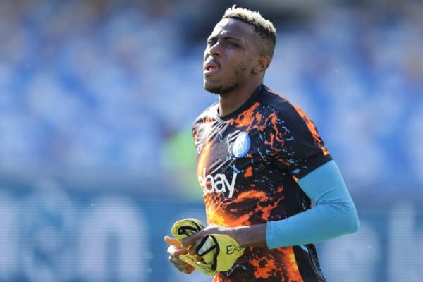 Romano: Galatasaray still talks to Naples about Osmeen, who insists on bank guarantees