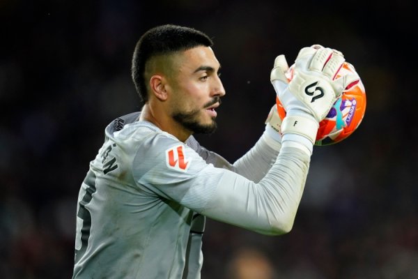 Reporter: Mallorca will renew his contract with 25-year-old goalkeeper Roman, and the two sides have reached an agreement