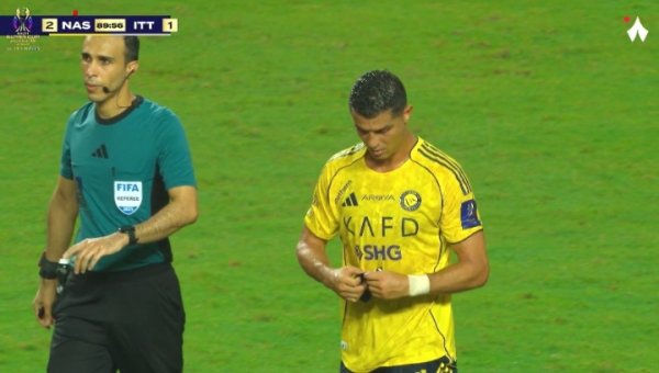 Ronaldo was substituted in the 90th minute! Before the game, Ronaldo turned around and applauded the audience