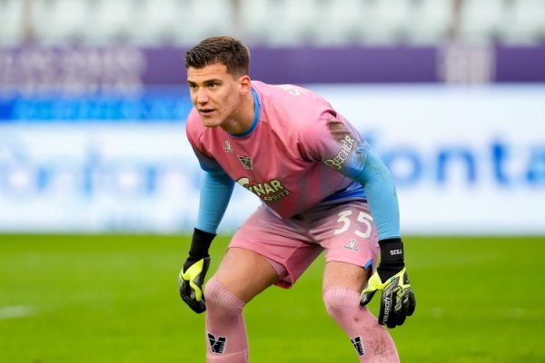 Dimazio: Como is interested in Venice goalkeeper Philip Stankovic