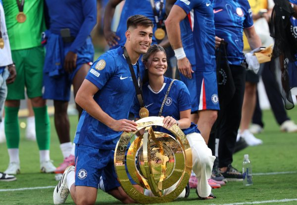 Desky: Dortmund intends to 20-year-old central defender An Sermino to negotiate with Chelsea on loan