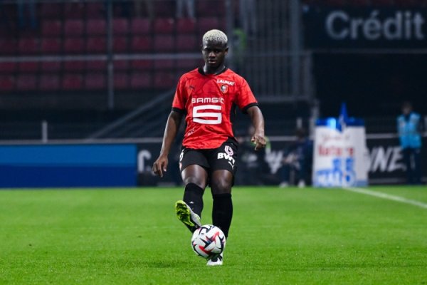 Competent to central defender and left back, Post: Birmingham intends to sign former Barcelona defender Faye from Rennes
