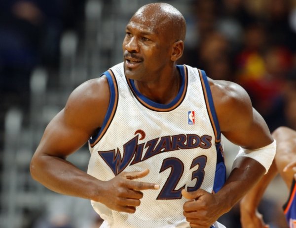 Lu: Jordan averaged 21 points per game with one leg at the Wizards. At the age of 40, he will train in advance.