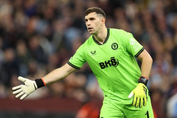 Reporter: If goalkeeper Bento transfers and leaves the team, Riyadh may introduce Villamartinez to victory