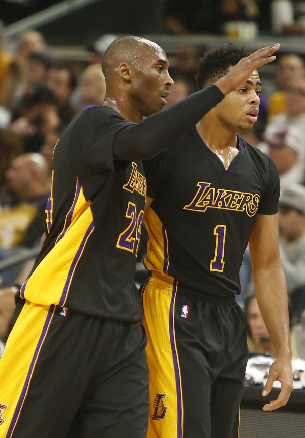 Russell: I encouraged Kobe to continue to take action. He said he had played so much iron that he could not imagine
