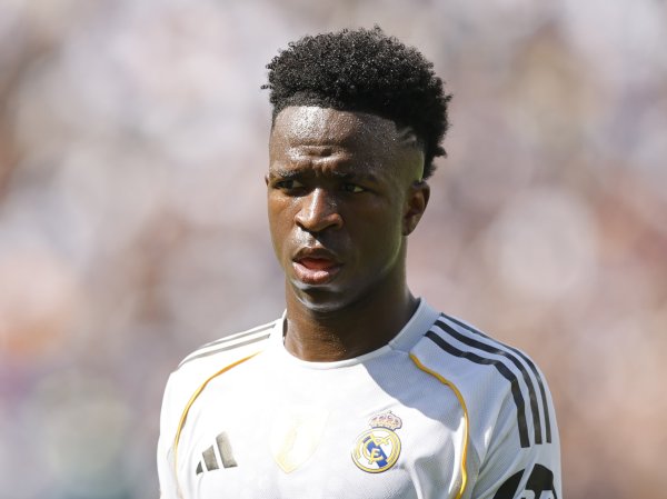 World-Type: Real Madrid does not consider paying the renewal bonus required by Vinicius s brokerage team, and sells it if it does not renew.