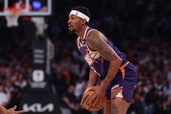 Bill: There are many people on the team who can score. I am willing to defend and hope to be the thorn in the eyes of the opponent.