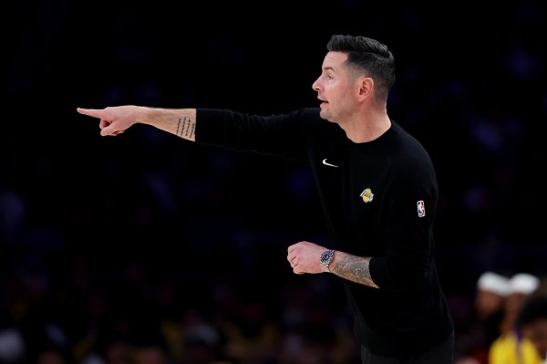 Redick: Ayton and Doncic practiced together for a few days last week, but James is still unable to practice with the team.