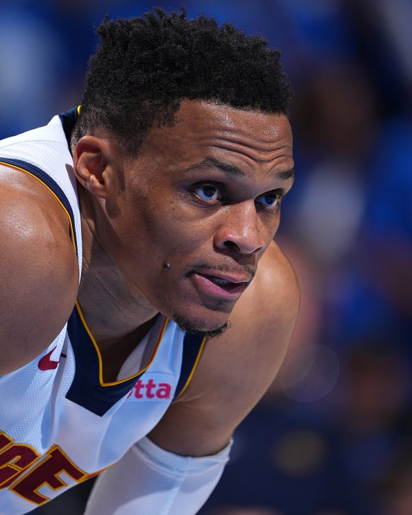 King reporter: Westbrook may have received an offer from a Chinese team and the salary is very generous