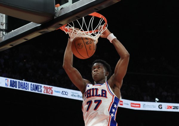 American Notes: Edgecombe’s home debut in Philadelphia was truly wonderful. The fans applauded enthusiastically when he came off the field.