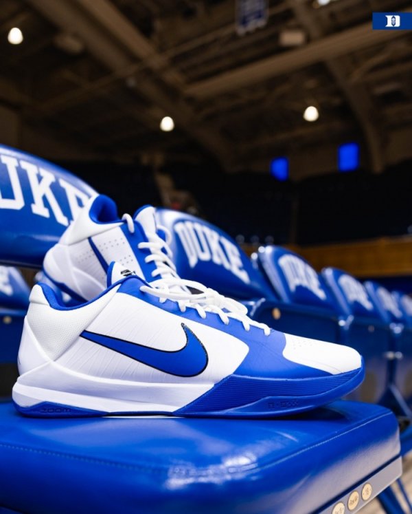 White and blue color scheme! Duke University reveals its latest exclusive non-commercially available Kobe 5 sneakers