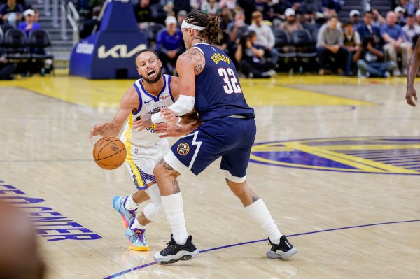 What s it like to be Curry s teammate? Horford: This is so cool. I used to be on the opposite team and now I have changed positions.