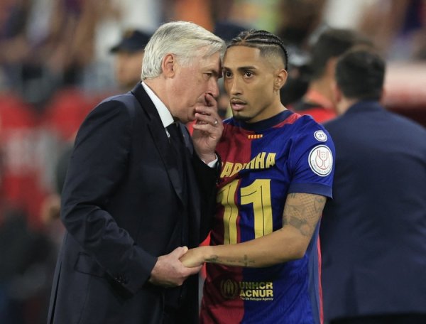 Battalion full of injured soldiers 🤕As: Rafinha is definitely out of the national derby and may be out for another month