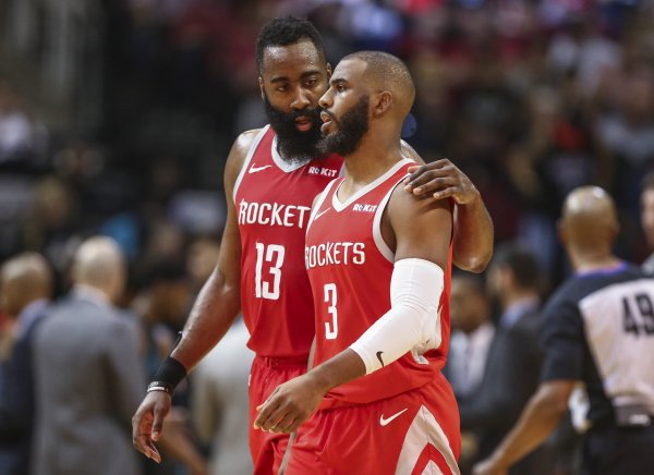 Paul: I recently watched the video of the Lightbulb Rockets, trying to find our well-coordinated tactics.