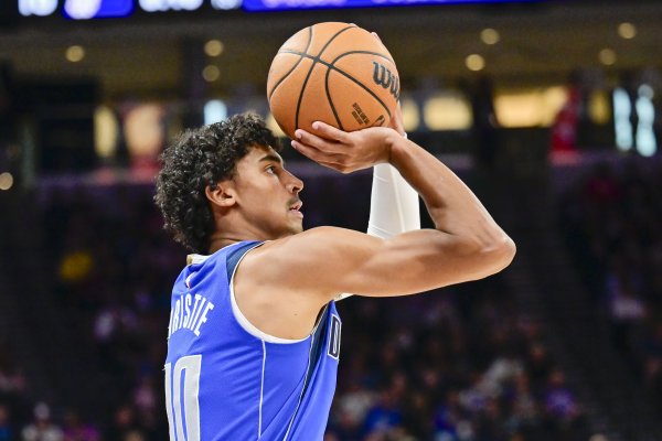 The three-point shooting percentage is 56.5%! Kidd: Christie played great and was very accurate in three-pointers, and his defense was competitive.