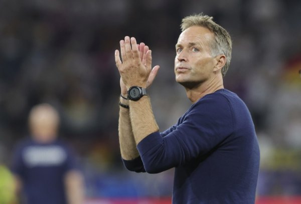 The coach of Pharmaceutical Factory: Although he won, he is not satisfied with many aspects. Now he needs to recover well to face Bayern.