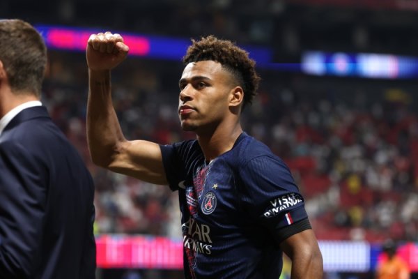 Paris official: Douai has a muscle injury in his right thigh and will be sidelined for several weeks