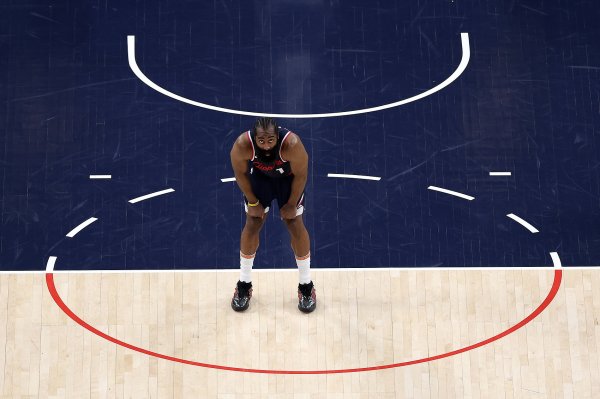 12 points in 2 minutes! Harden scored 17 points, 4 rebounds and 0 turnovers in 9 minutes of the first quarter, and the Clippers led by 10 points