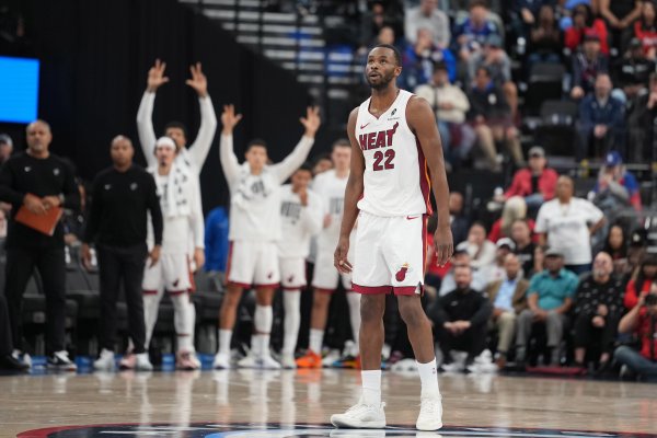 Last minute oversubscription! Wiggins made 9% of 16 three-pointers, 26 of them, 4 of 6 and scored 22+4+3. He scored 15 points in the half.