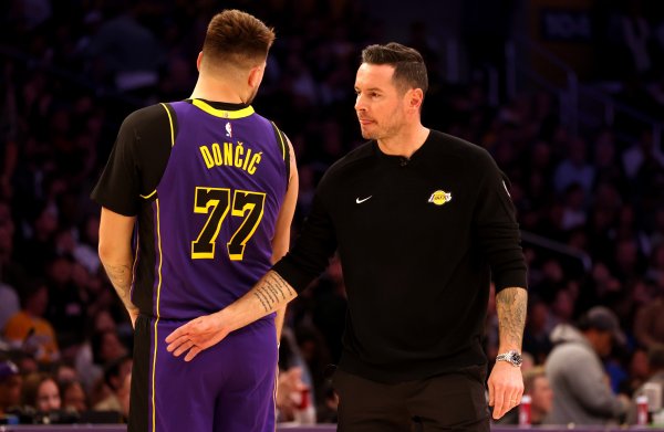 Redick: In the past two games, opponents have sent their best defensive players to guard Doncic.