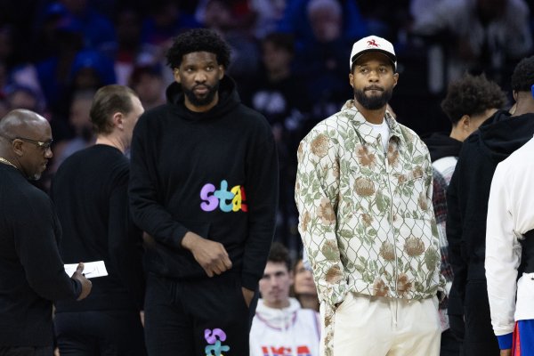 Debut against your old club? The 76ers will face the Clippers tomorrow. George is doubtful and Embiid will be absent.