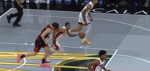 Drinking cold water will hurt your teeth! Bulls trailed by more than 40 points, Gidi was accidentally elbowed by Keisha Johnson again